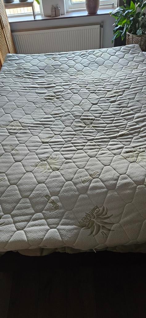Topper voor Frans bed camper/caravan - 135x195cm, Ophalen