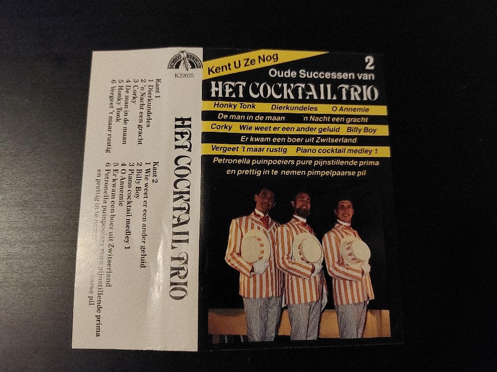 HET COCKTAIL TRIO - OUDE SUCCESSEN VAN 2 (MC), 1 bandje, Ophalen of Verzenden, Zo goed als nieuw, Origineel