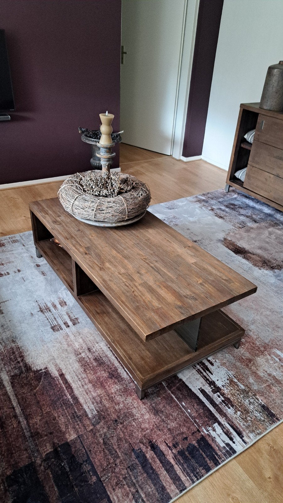 Stijlvolle salontafel van donker hout 130x60x38cm, Ophalen, 100 tot 150 cm, 50 tot 100 cm, Zo goed als nieuw