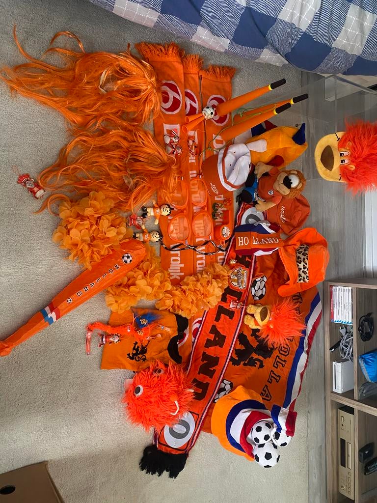 Oranje voetbal feest accessoires, Ophalen of Verzenden, Zo goed als nieuw, Overige binnenlandse clubs
