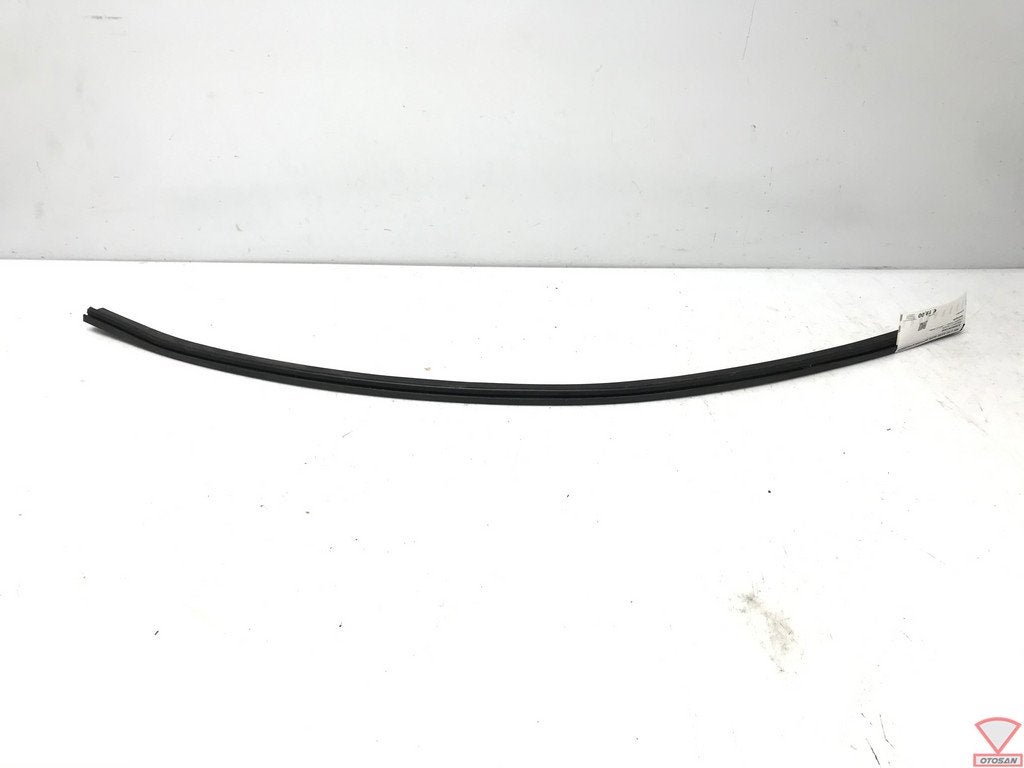 MB C Klasse W206 2022+ Motorkaprubber Origineel! A2066281000