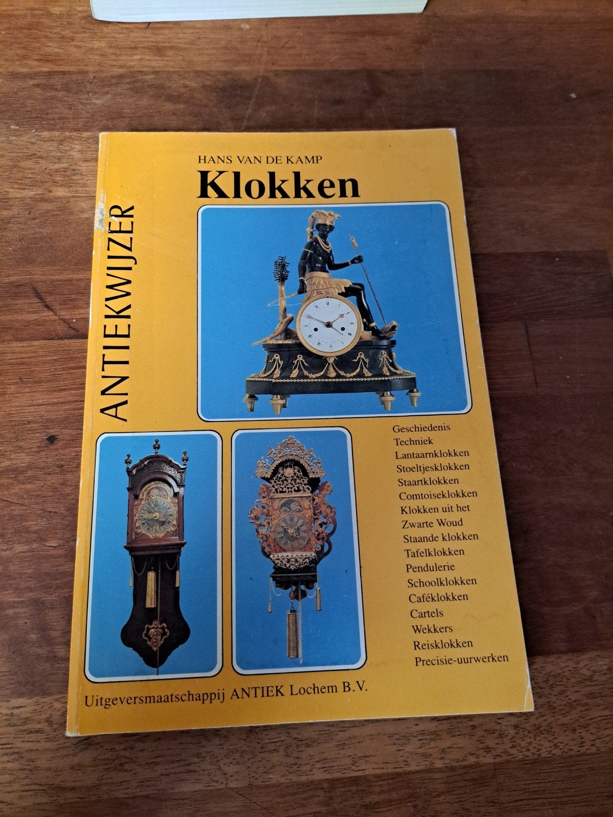 Antiekwijzer Klokken - Hans van de Kamp (Softcover), Ophalen of Verzenden, Gelezen, Hans van de Kamp, Catalogus