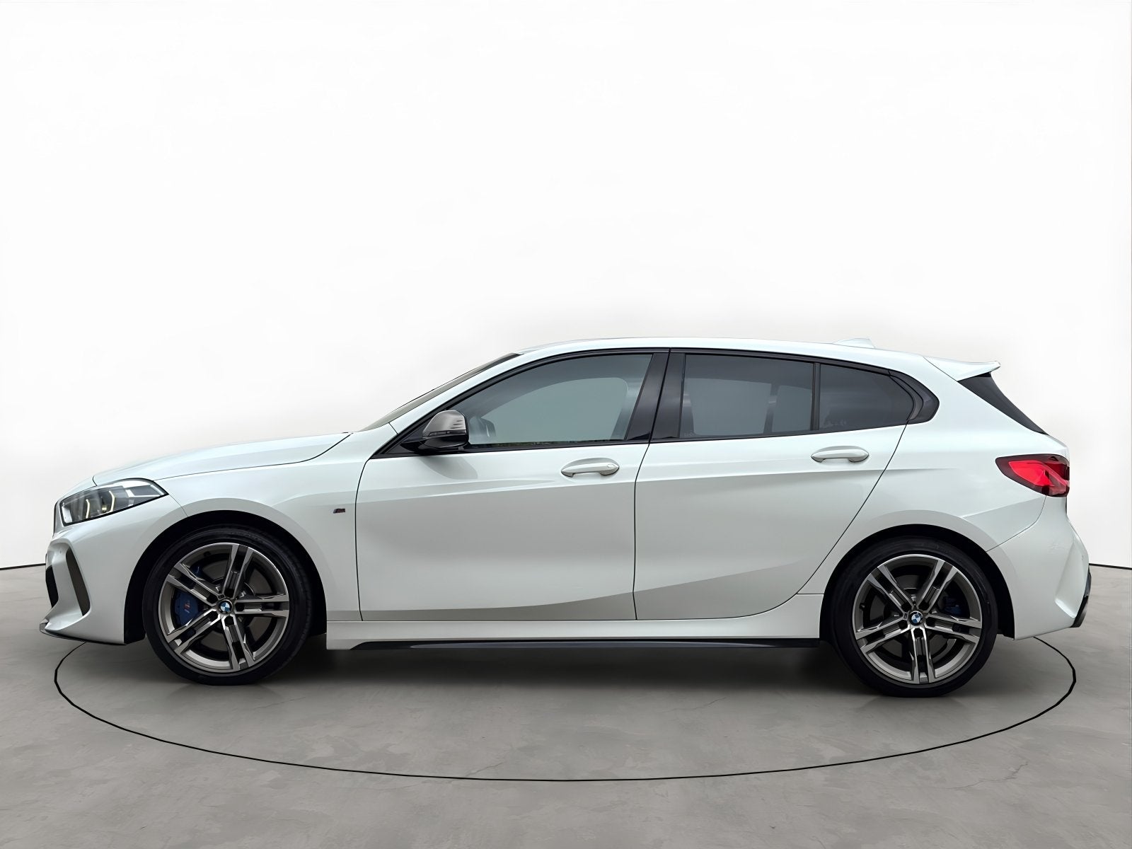 BMW 1 Serie M135i 306PK XDrive High Executive Schaalstoelen, Auto's, 1998 cc, 15 km/l, Gebruikt, 4 cilinders