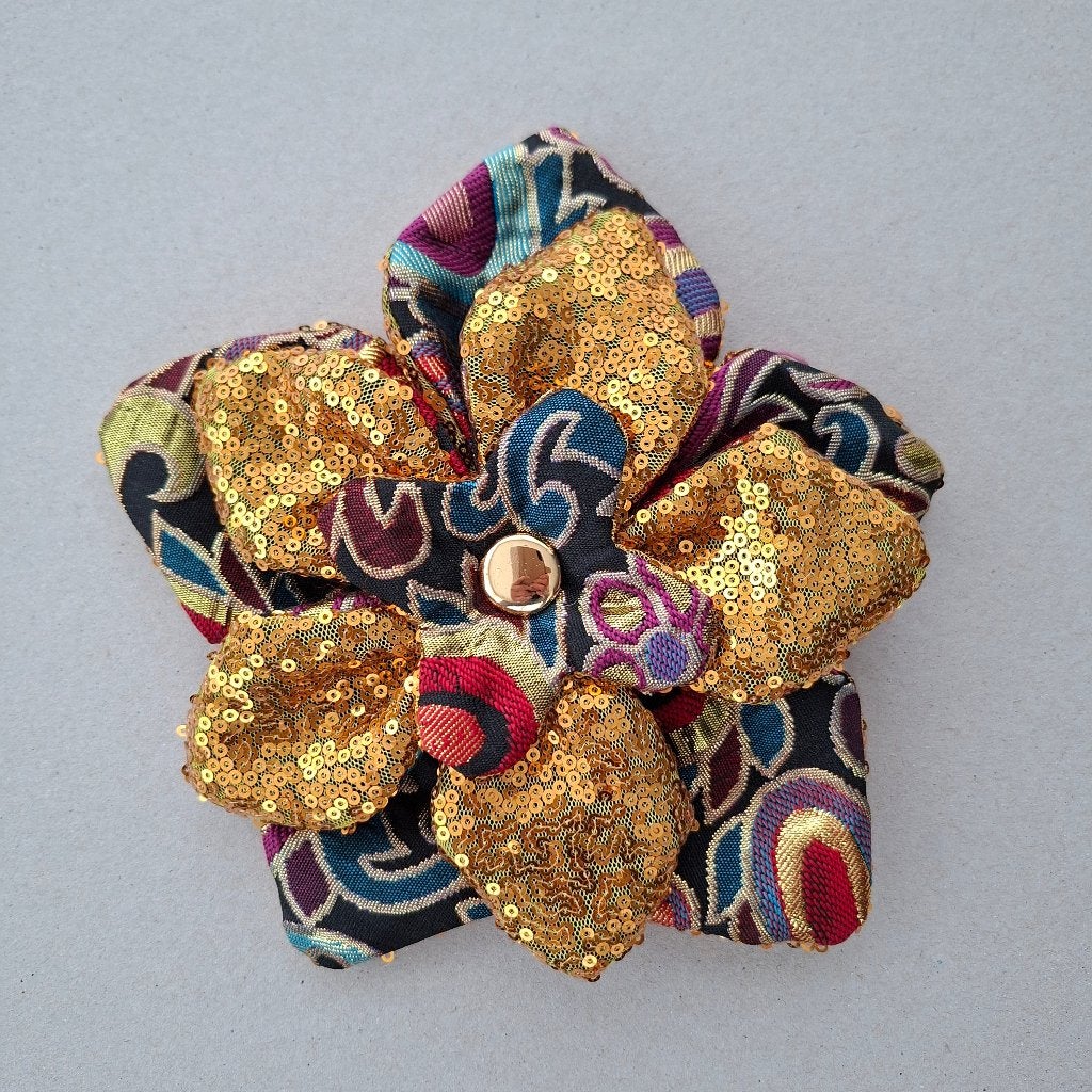 Speld broche voor carnaval vastelaovend, Verzamelen, Ophalen of Verzenden, Nieuw, Overige onderwerpen, Speldje of Pin