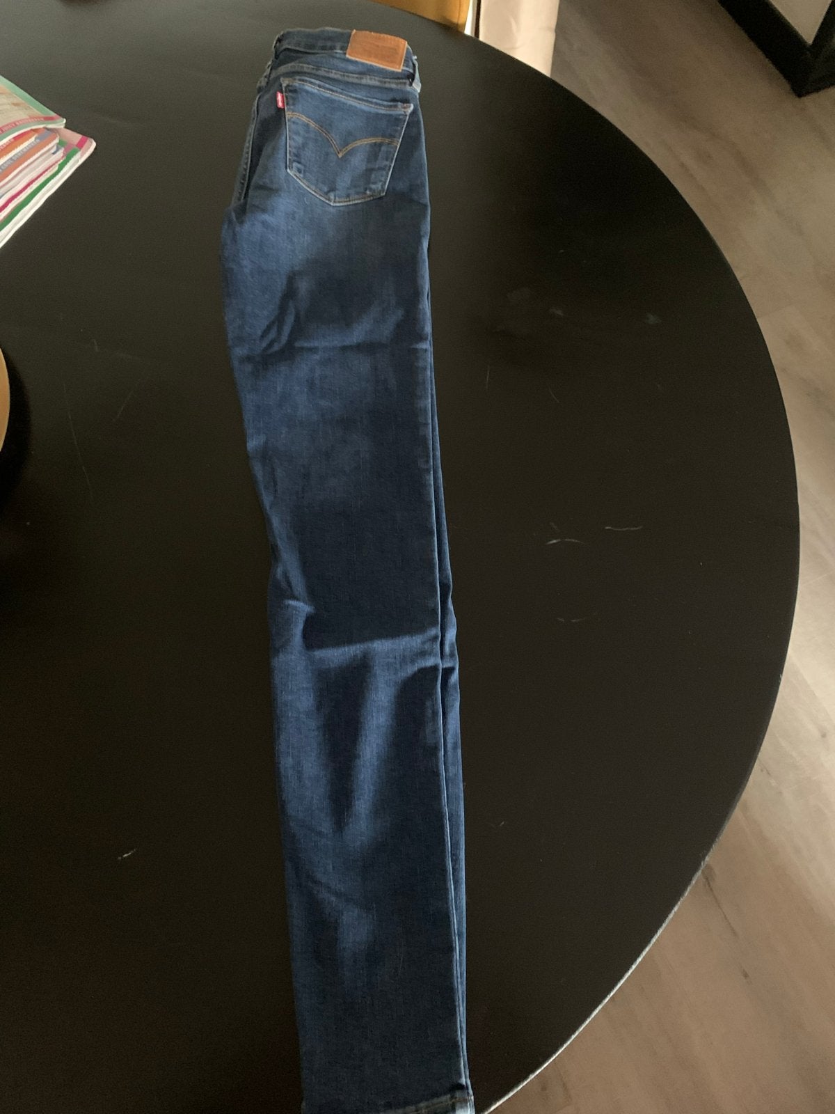 Levi's spijkerbroek W27 L32, Ophalen, Zo goed als nieuw, Blauw, W27 (confectie 34) of kleiner