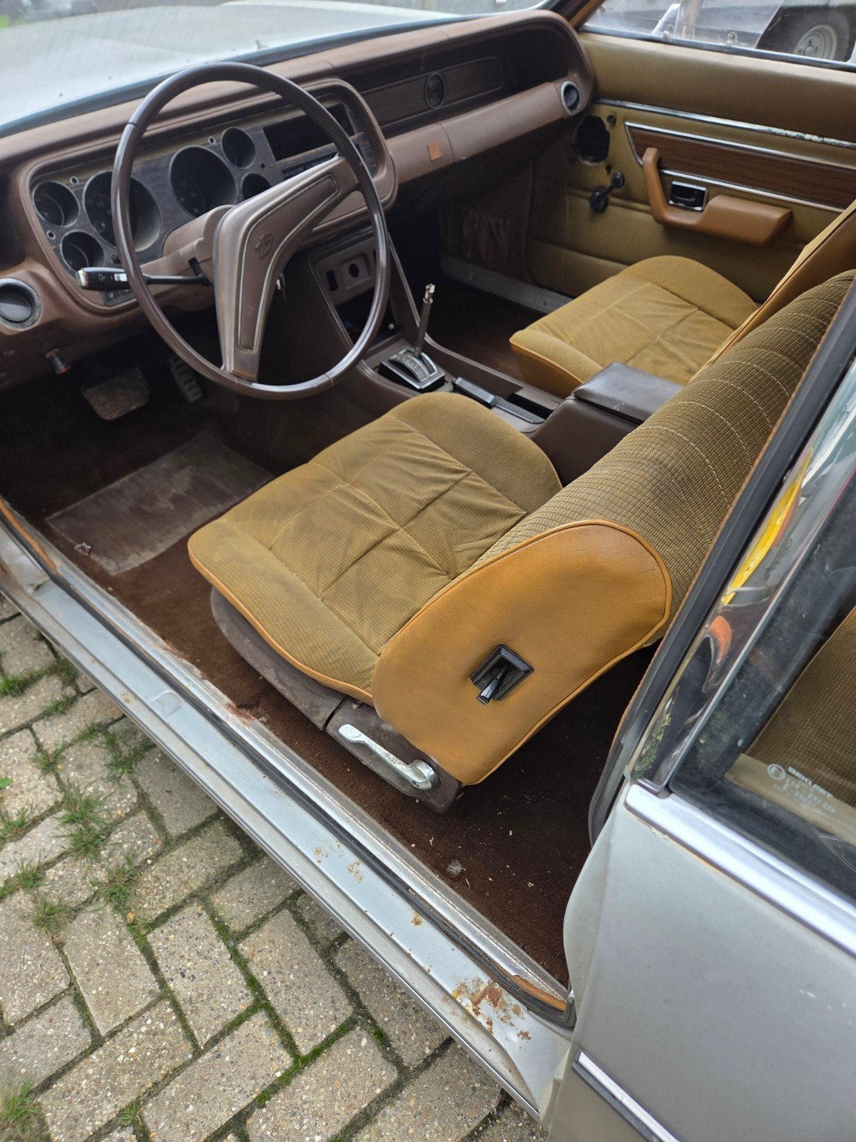 Ford Granada MK1 coupe coke bottle 2.3 V6, foto 5