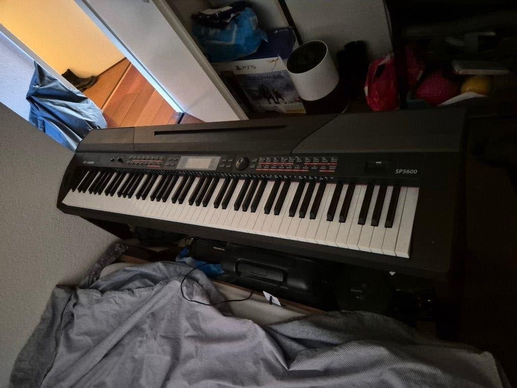 Thomann Piano elektrisch gewogen toetsen, Muziek en Instrumenten, Keyboards, 88 toetsen, Zo goed als nieuw, Met standaard, Ophalen