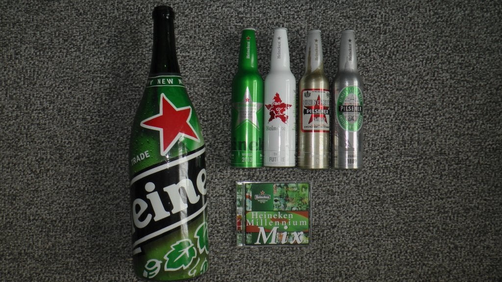 Millennium Fles + 4 aluminium flessen + CD, Ophalen of Verzenden, Zo goed als nieuw, Overige typen, Heineken