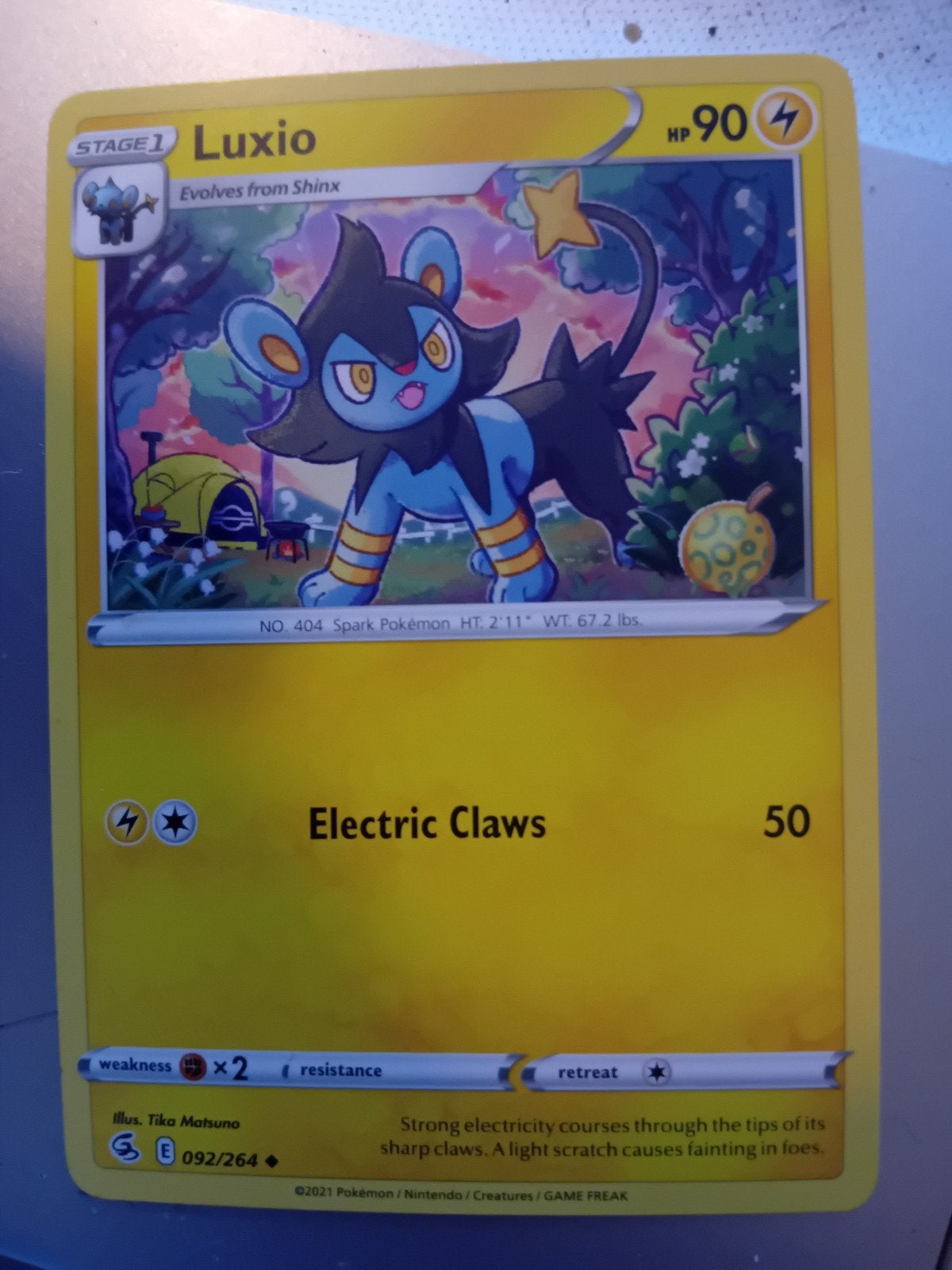 Pokémon Kaart Luxio 092/264 - Brilliant Stars, Ophalen of Verzenden, Zo goed als nieuw, Losse kaart, Foil