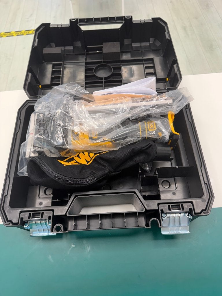 DeWalt DCW682NT 18V Accu lamellenfrees NIEUW