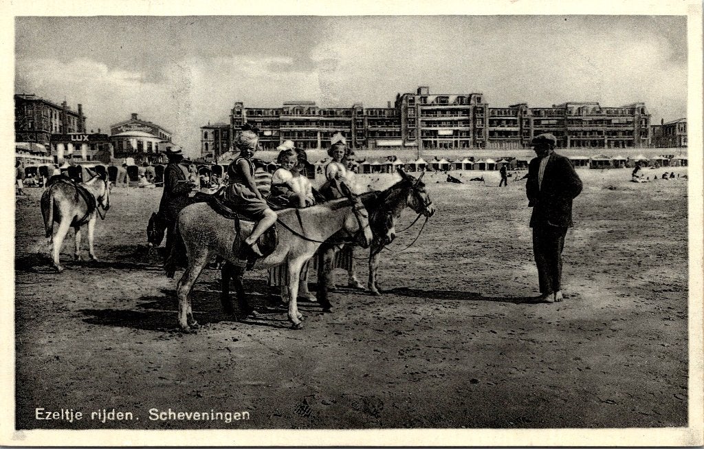 Scheveningen - 12 oude ansichtkaarten IV Strand, Verzenden, 1960 tot 1980, Gelopen, Zuid-Holland