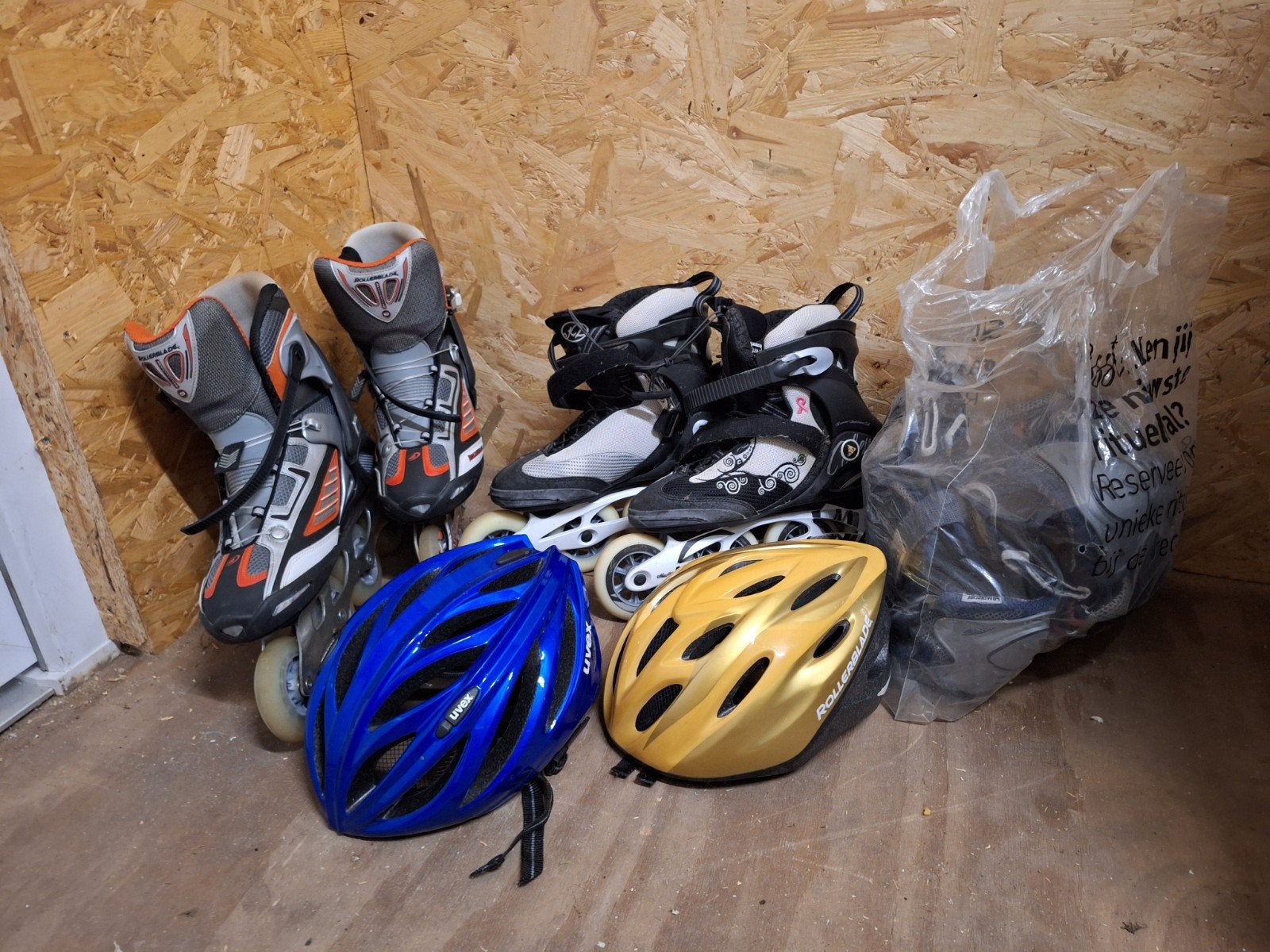 2 paar skeelers met toebehoren, Gebruikt, Dames, Ophalen of Verzenden, Inline skates 4 wielen