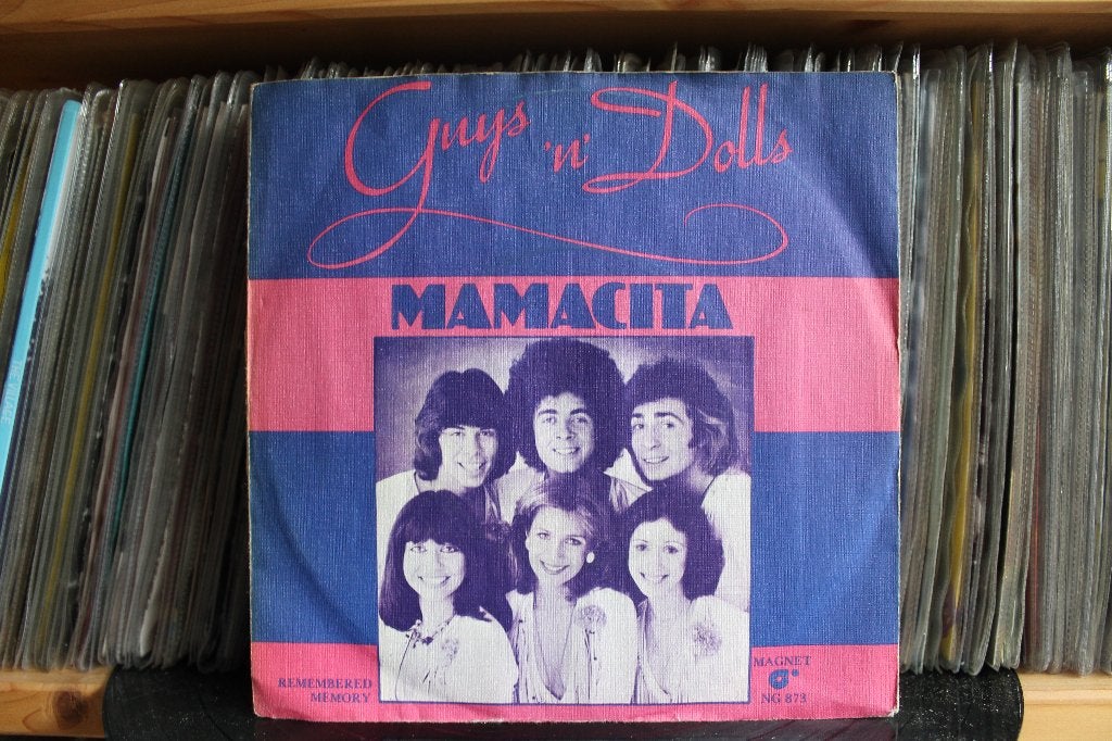7" Single Guys 'n' Dolls - Mamacita / Remembered Memory, Gebruikt, 7 inch, Ophalen of Verzenden, Pop