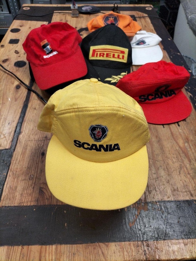 Collectie SCANIA - petten (6 stuks) plus Pirelli pet cap, Verzenden, Gedragen, One size fits all, Pet