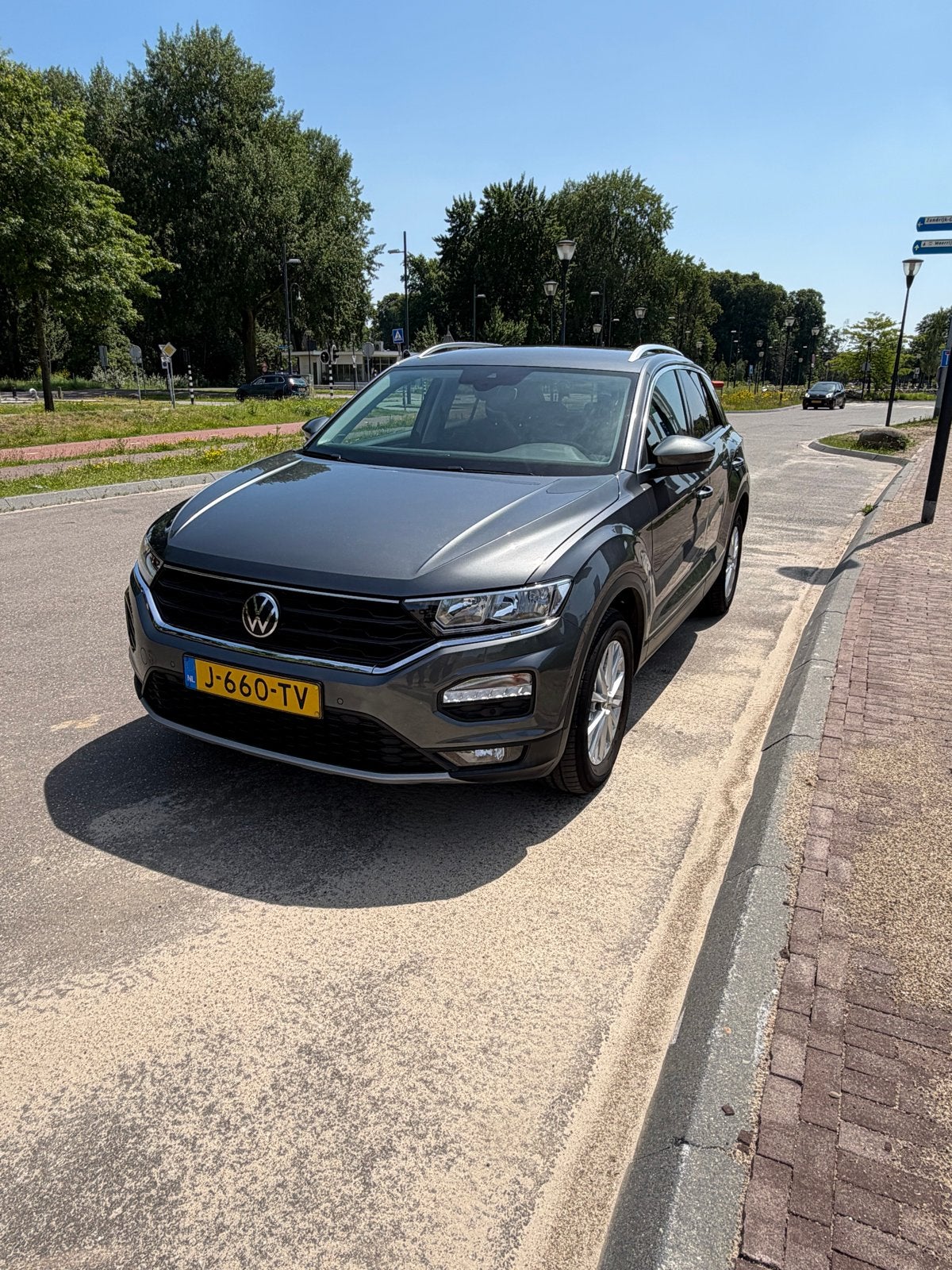 Volkswagen T-Roc 1.0 TSI 115pk 2020 Grijs, Auto's, Zwart, 1197 kg, Origineel Nederlands, Handgeschakeld