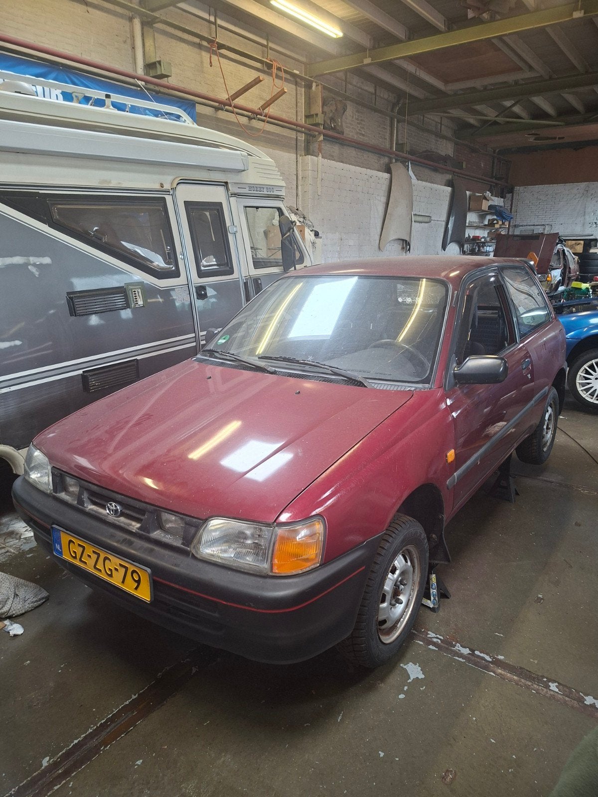 Toyota Starlet 1.3 XLI 12V E2 1993 Rood, 4 cilinders, Origineel Nederlands, Handgeschakeld, Particulier
