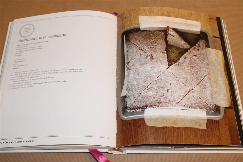 I Love Cake, Taart En Koekjes — Het Ultieme Bakboek, Ophalen of Verzenden, Zo goed als nieuw, Italië