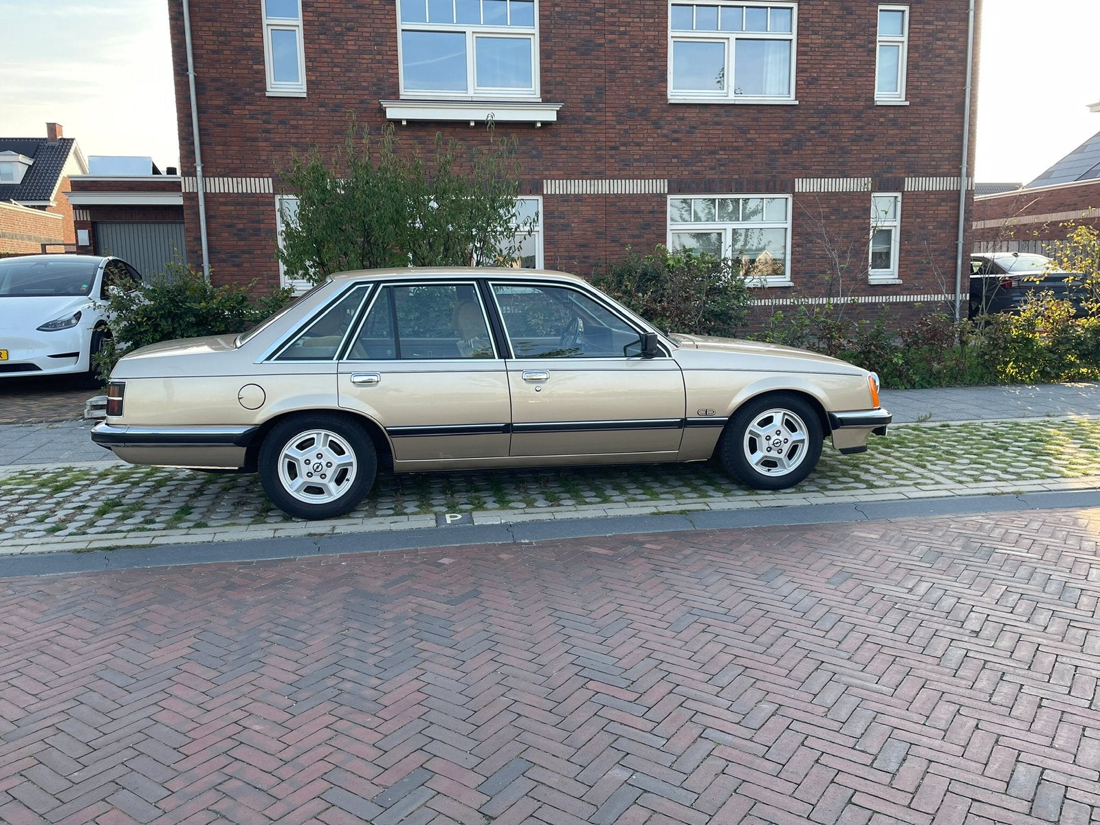 Opel Senator 3.0E CD 1979 - Uniek!, Auto's, Achterwielaandrijving, 1341 kg, Bruin, Handgeschakeld