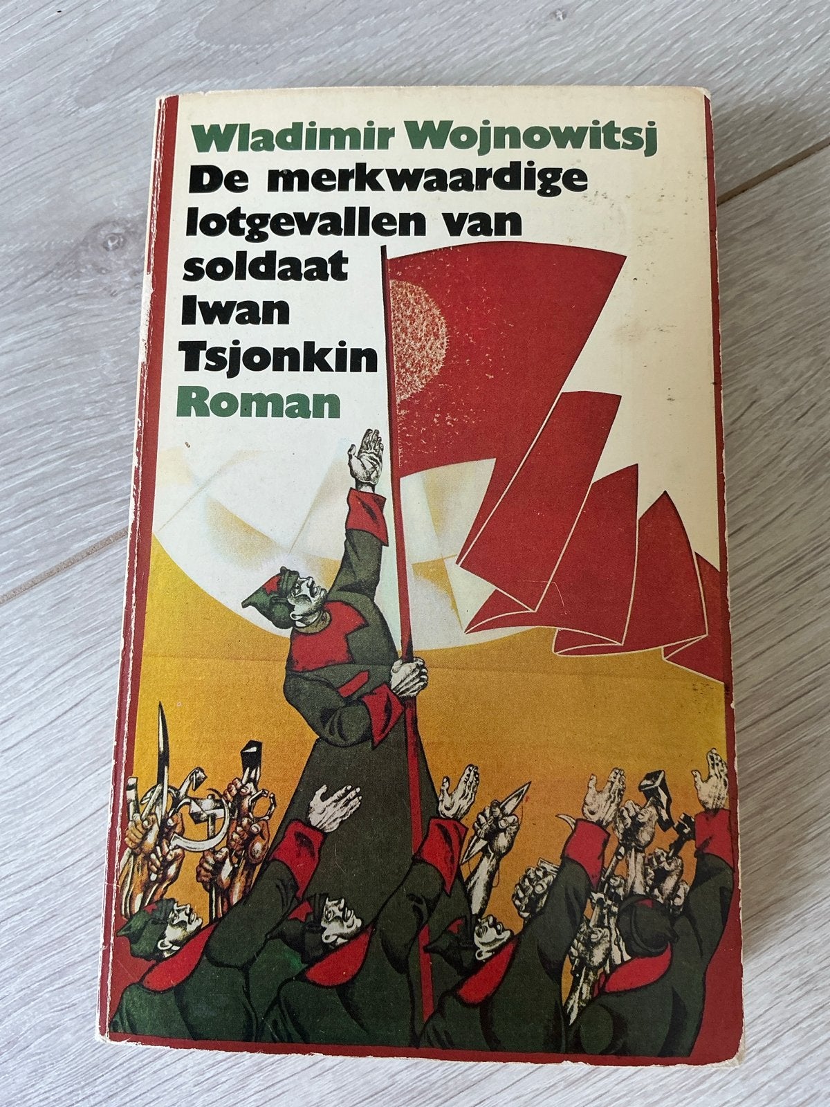 De merkwaardige lotgevallen van soldaat Ivan Tsjonkin, Boeken, Ophalen of Verzenden, Gelezen, Nederland