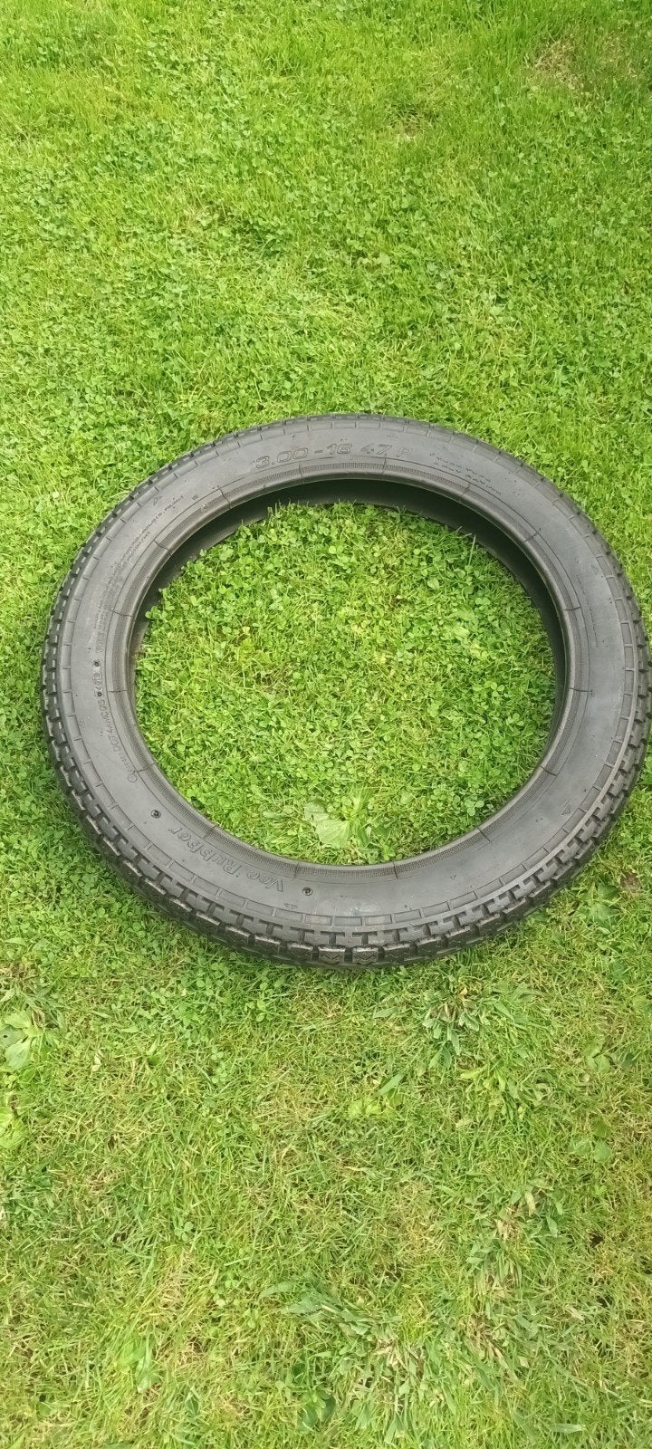 Vee Rubber 3.00 x 16 inch 47P nieuwe Band, Fietsen en Brommers, Ophalen of Verzenden, Nieuw, Overige typen
