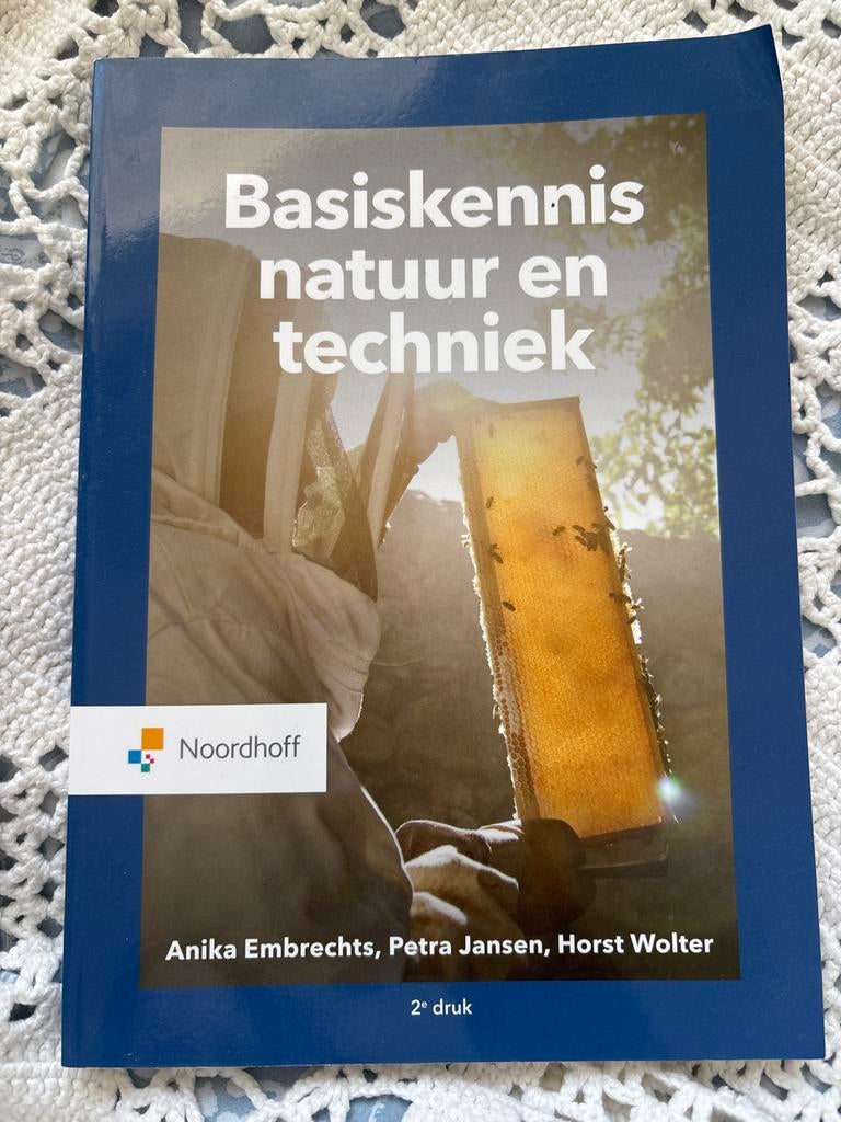 Anika Embrechts - Basiskennis Natuur en techniek, Ophalen of Verzenden, Zo goed als nieuw, Anika Embrechts; Petra Jansen; Horst Wolters