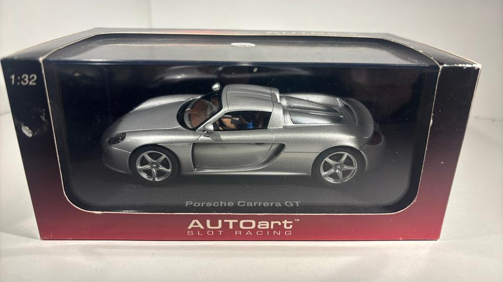 Porsche carrera gt autoart 1.32, Hobby en Vrije tijd, Modelauto's | 1:32, Overige merken, Auto, Ophalen of Verzenden, A