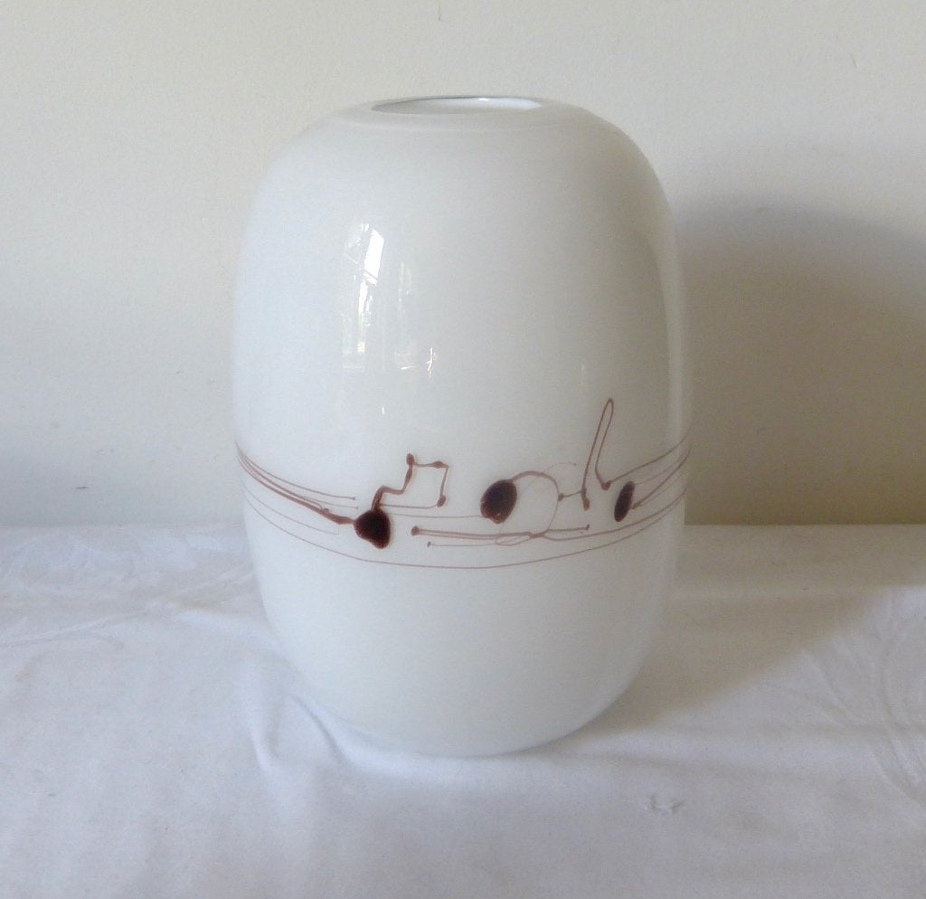 melody vaas, Holmegaard, Huis en Inrichting, Woonaccessoires | Vazen, Wit, Handgemaakt, Ophalen of Verzenden, 18 cm
