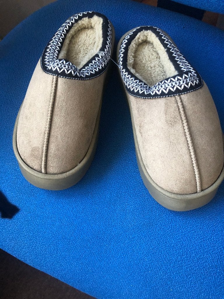 heerlijk nieuwe warme pantoffel instap, Kleding | Dames, Ophalen of Verzenden, Nieuw, Beige, Pantoffels of Sloffen