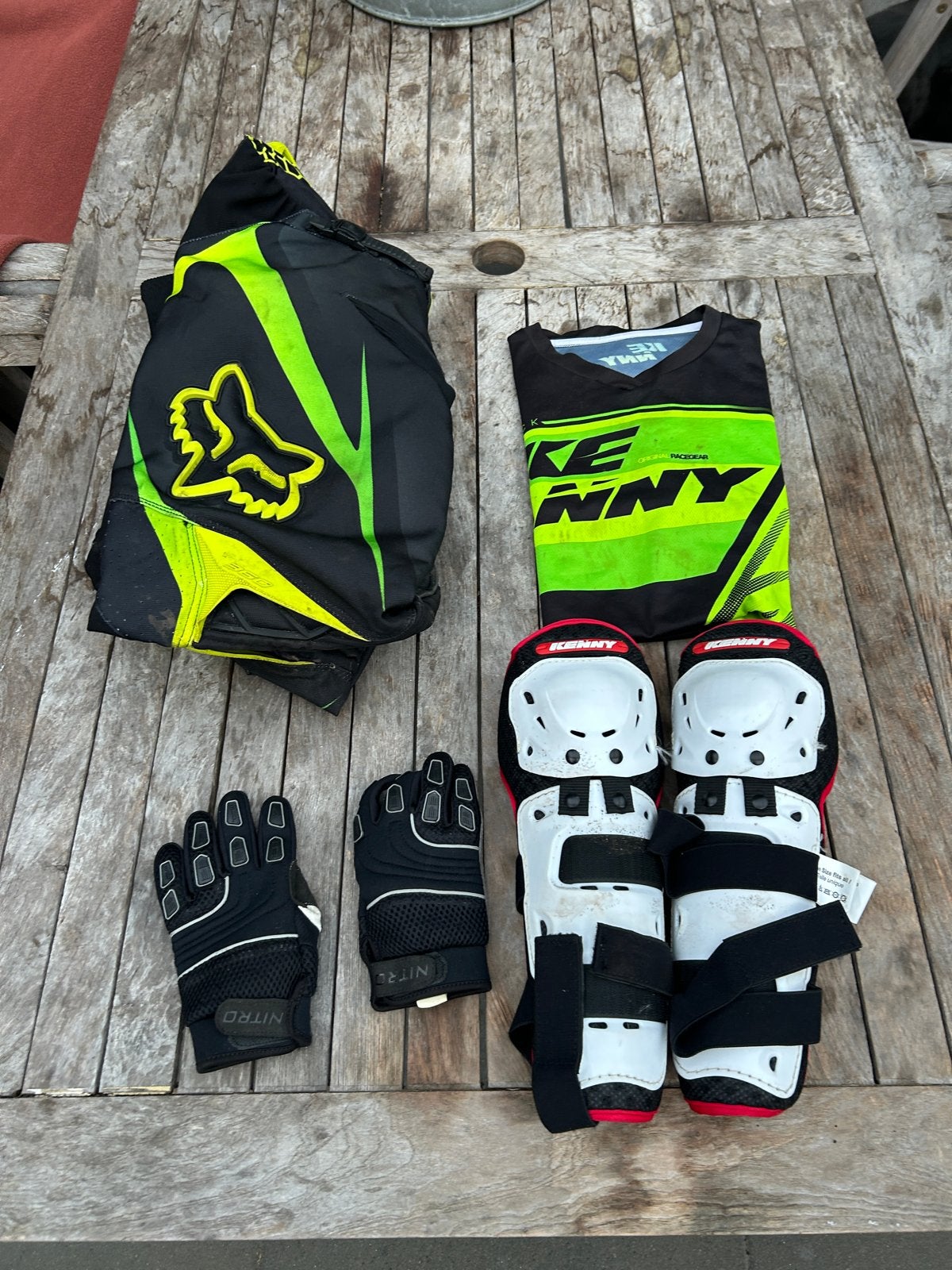 Motorcrosskleding set: FOX broek, Kenny shirt, Nitro handsch, Ophalen of Verzenden, Tweedehands, Kinderen, Motorcrosskleding