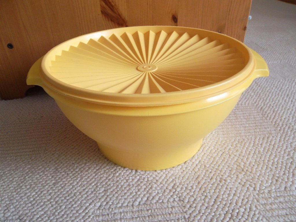 Tupperware geel zonnedeksel schaal/ kom Servalier *ZGAN*, Ophalen of Verzenden, Zo goed als nieuw, Geel, Schaal