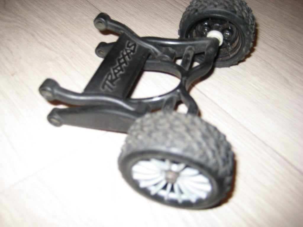 Te Koop-Traxxas wheely bar, Ophalen of Verzenden, Gebruikt, Overige schalen, Onderdeel