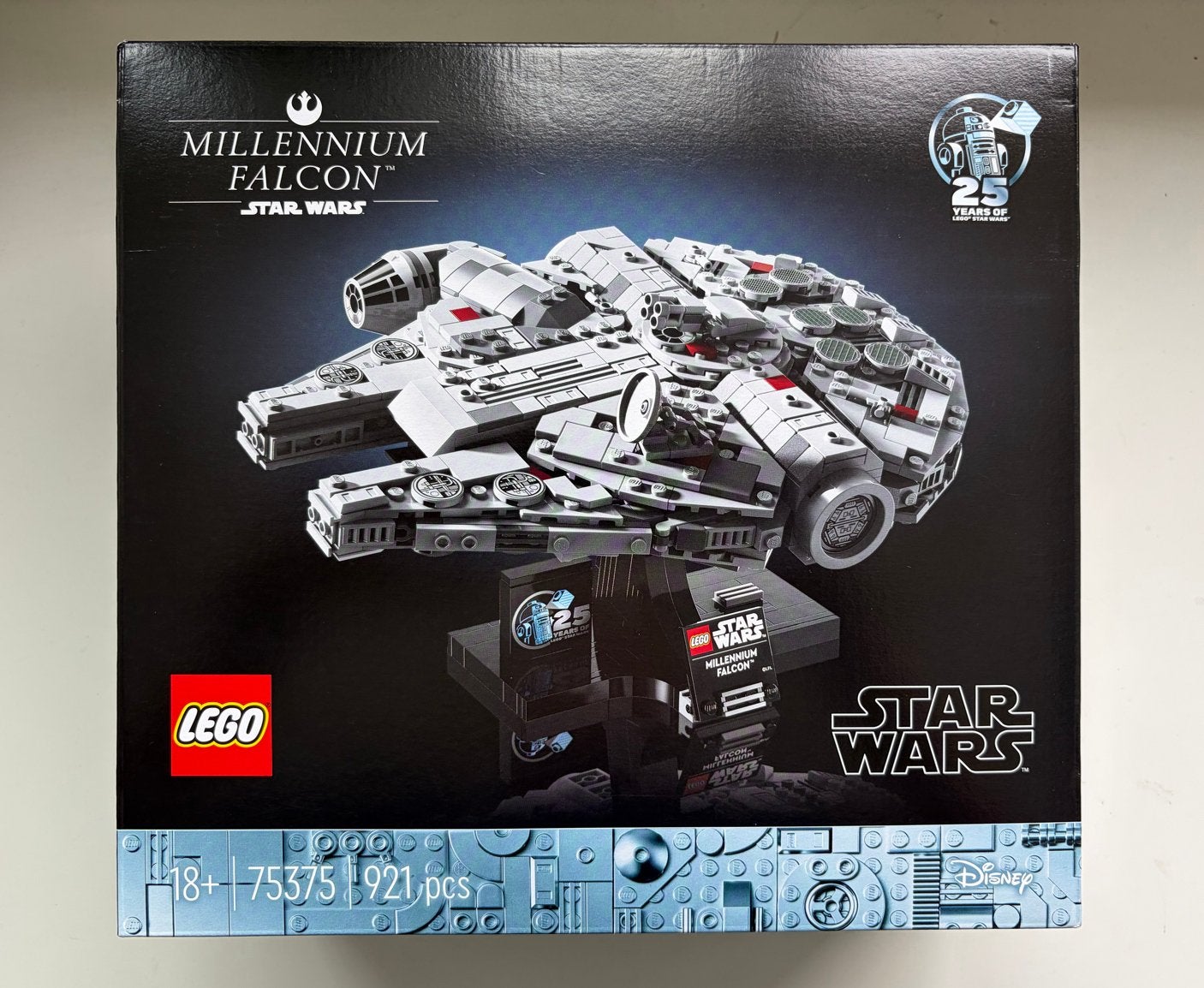 LEGO Star Wars Millennium Falcon 75375 Nieuw in doos, Lego, Star Wars, Denemarken, Nieuw