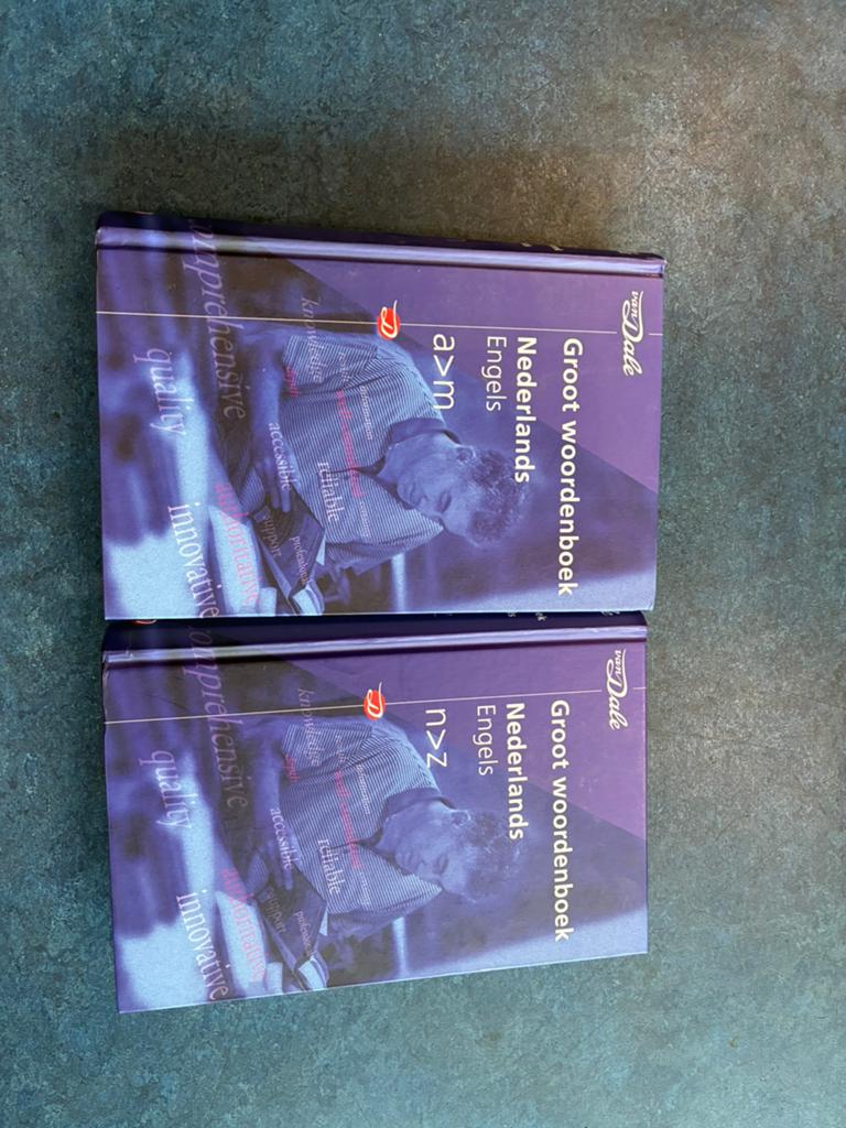 Van Dale Groot woordenboek Nederlands Engels (2 delen), Boeken, Woordenboeken, Ophalen of Verzenden, Zo goed als nieuw, Van Dale