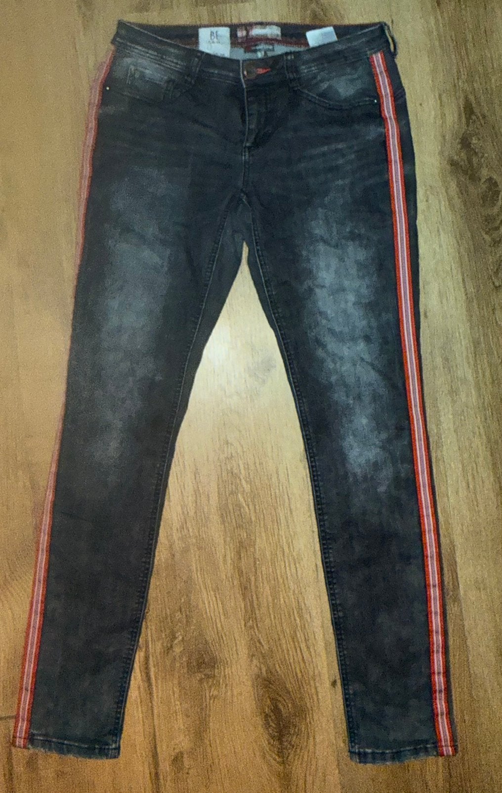 Super gave  Street One jeans maat 27/32 met rood/roze bies, Ophalen of Verzenden, Zo goed als nieuw, Overige kleuren, W27 (confectie 34) of kleiner