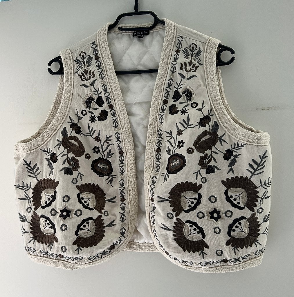 Excellent beige geborduurd gilet mt 42/44, Beige, Maat 42/44 (L), Ophalen of Verzenden, Excellent