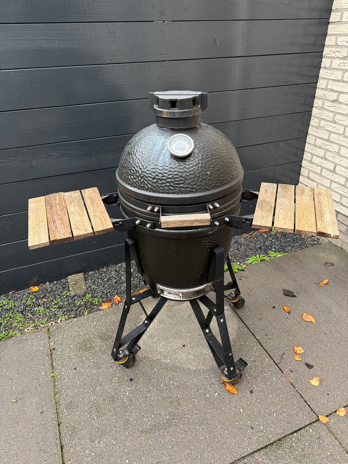 Kamado BBQ - The Bastard Medium, Ophalen, Gebruikt