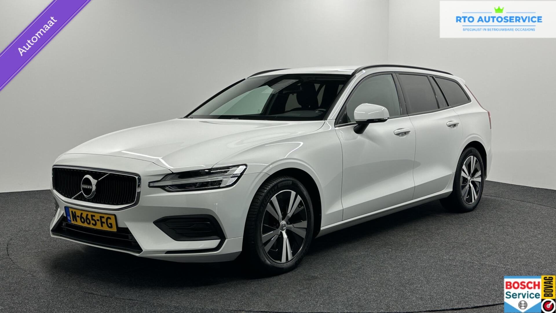 Volvo V60 2.0 B3 Momentum Advantage TREKHAAK CARPLAY NAVI AD, Auto's, 4 cilinders, Origineel Nederlands, Automatische klimaatregeling