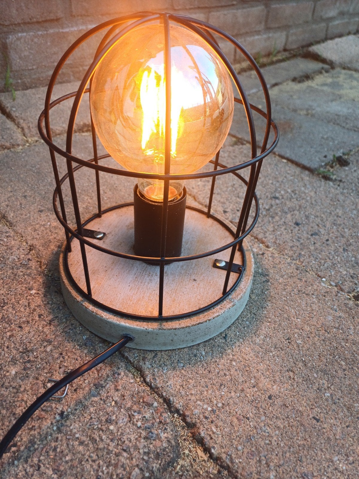 Industriële tafellamp met Edison gloeilamp E27, Ophalen