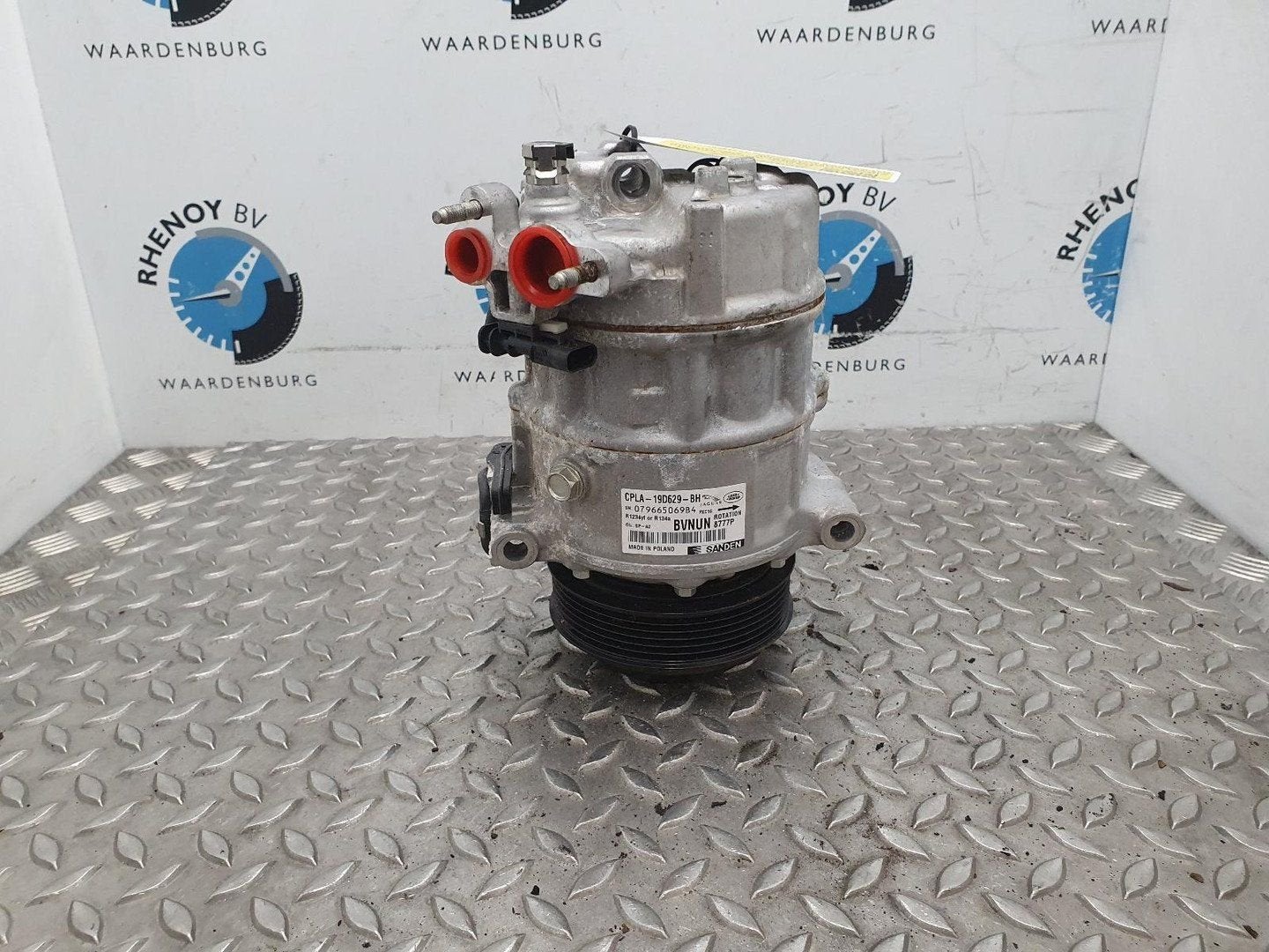 LANDROVER RANGE ROVER VELAR L560 P250 Si4  AIRCO COMPRESSOR, Auto-onderdelen, Ophalen of Verzenden, Gebruikt, ARN erkend