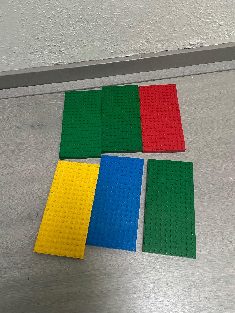 6 gekleurde dikke grondplaten LEGO, Kinderen en Baby's, Speelgoed | Duplo en Lego, Lego, Ophalen of Verzenden, Zo goed als nieuw