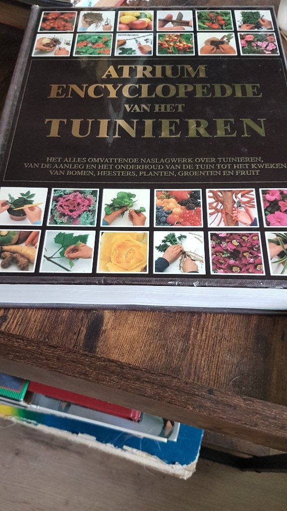 Brickell, Chr.(red.) - Atrium encyclopedie van het tuinieren, Boeken, Gelezen, Brickell, Chr.(red.), Verzenden, Tuinieren en Tuinplanten