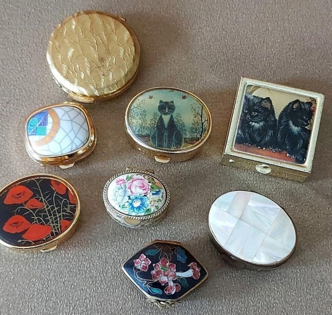 Verzameling van 8 vintage pillendoosjes/snuffeldoosjes, Verzenden, Zo goed als nieuw