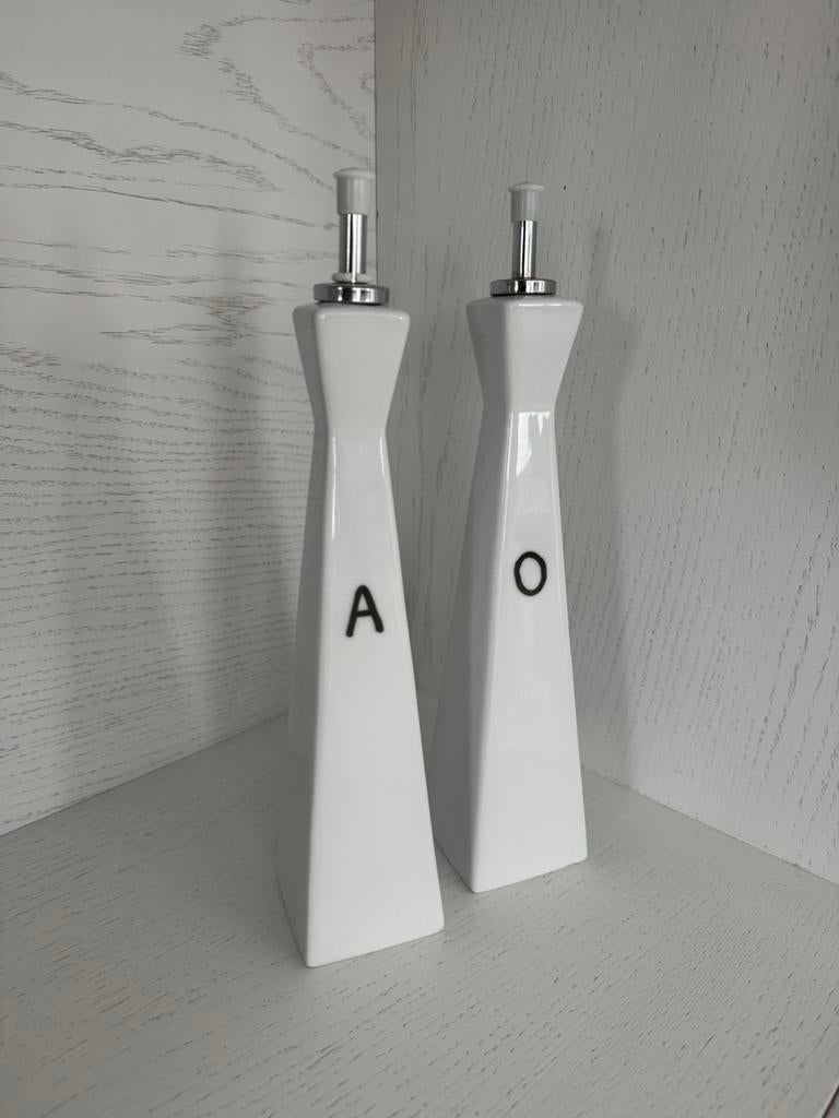 2 stuks azijn en olie flesjes, Ophalen of Verzenden, Zo goed als nieuw