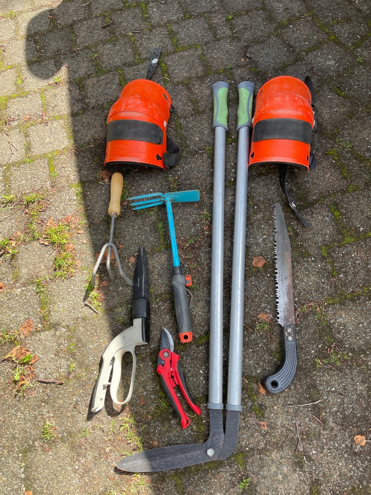 Diverse tuingereedschap en kniebeschermers, Tuin en Terras, Ophalen of Verzenden, Gebruikt, Overige soorten
