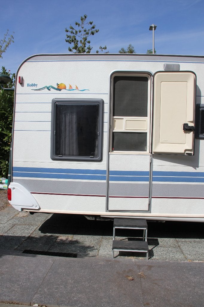 Foto 7 van caravan met stapelbed airco mover
