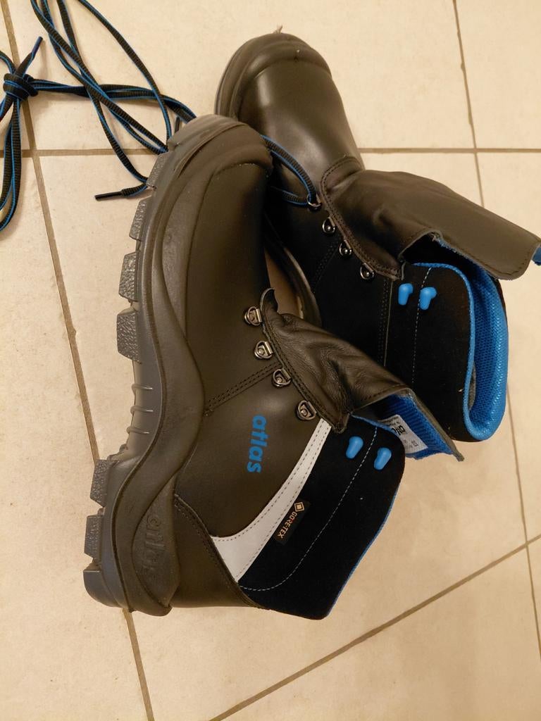 Atlas Werkschoenen stalen neus maat 46 nieuw, Kleding | Heren, Schoenen, Atlas, Zwart, Nieuw, Ophalen of Verzenden