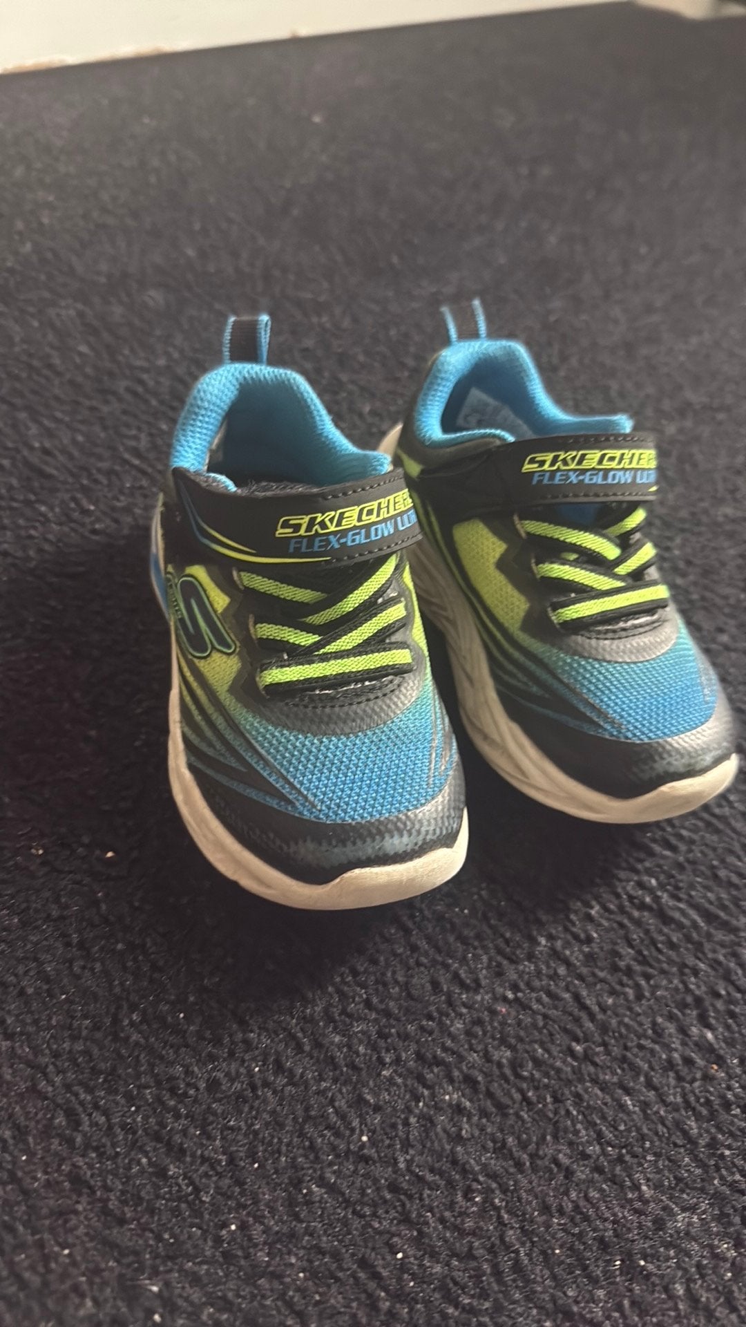 Skechers maat 23 met lichtjes, Ophalen, Zo goed als nieuw, Meisje, Schoenen