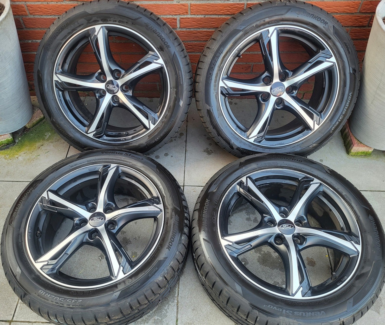 Ford Kuga velgen 235/50/18 inch Nieuwe zomerbanden 

steekma, 18 inch, Banden en Velgen, Nieuw, Ophalen of Verzenden