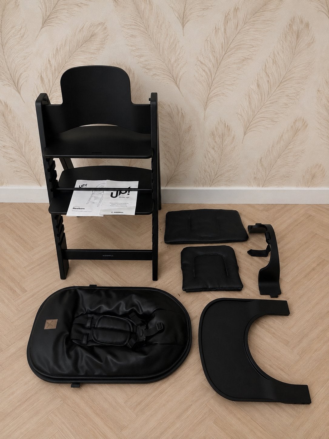 Kidsmill Meegroeiset zwart met leder accesoires, Kinderen en Baby's, Kinderstoelen, Ophalen, Gebruikt, Meegroeistoel