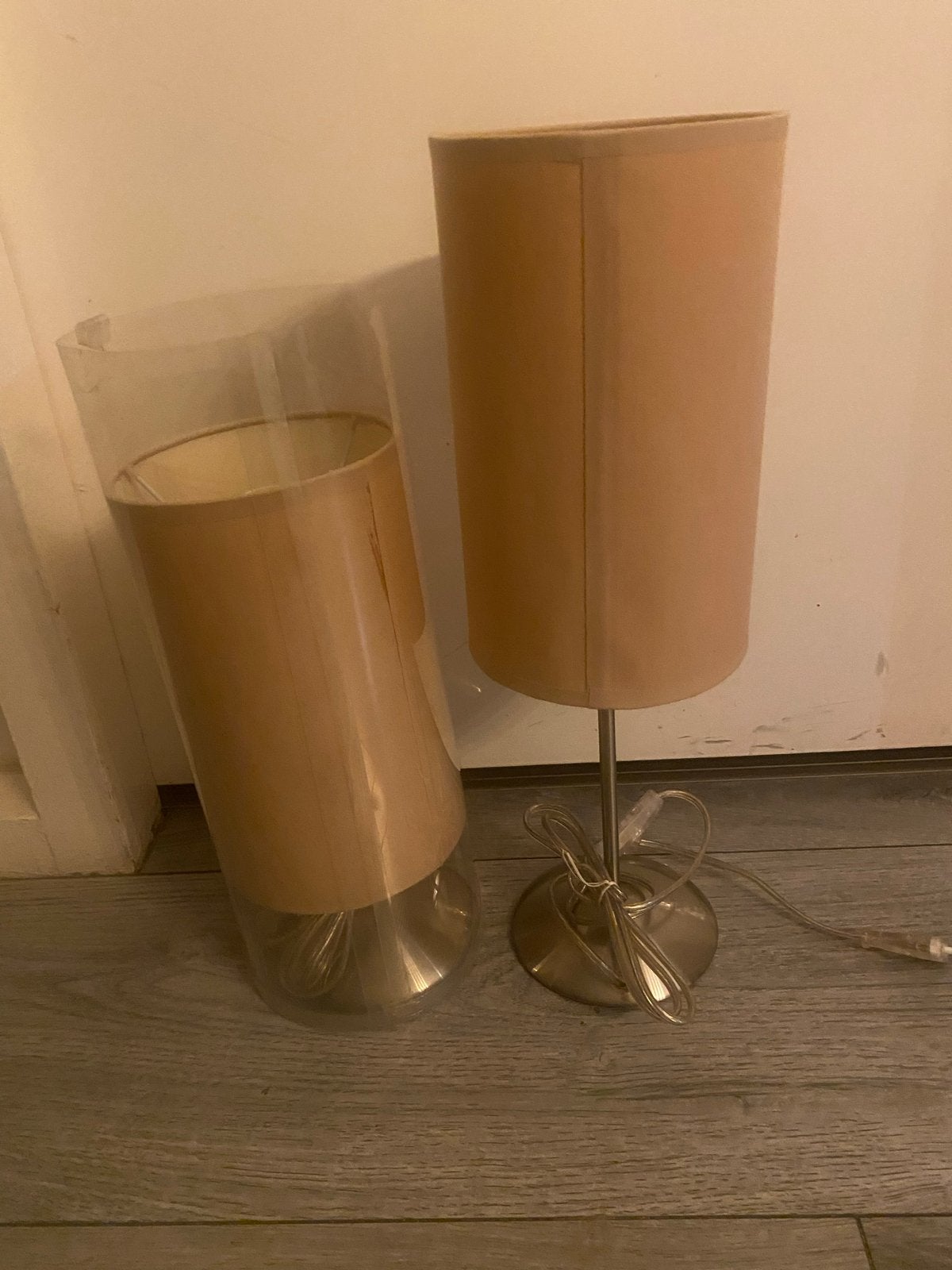 Set van 2 schemerlampen met beige kap, Beige, Ophalen of Verzenden, Zo goed als nieuw, Met kap